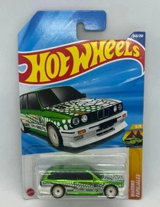 Hot Wheels 2025 Super Treasure Hunt BMW M3 Wagon/Remorque - Tarjeta internacional muy buena condición - Imagen 1 de 2