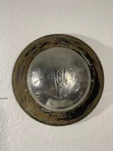 Vtg Ford V8 Hub Cap 1930’s Wall Hanger Art Man Cave Dog Dish Poverty Bowl Ratrod - Bild 1 von 7