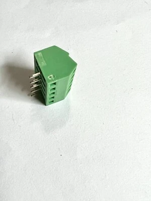 1751125 Barrier Strip Terminal Block Single Row 10A 5 POS 3.5mm Sold - Image 1 of 3