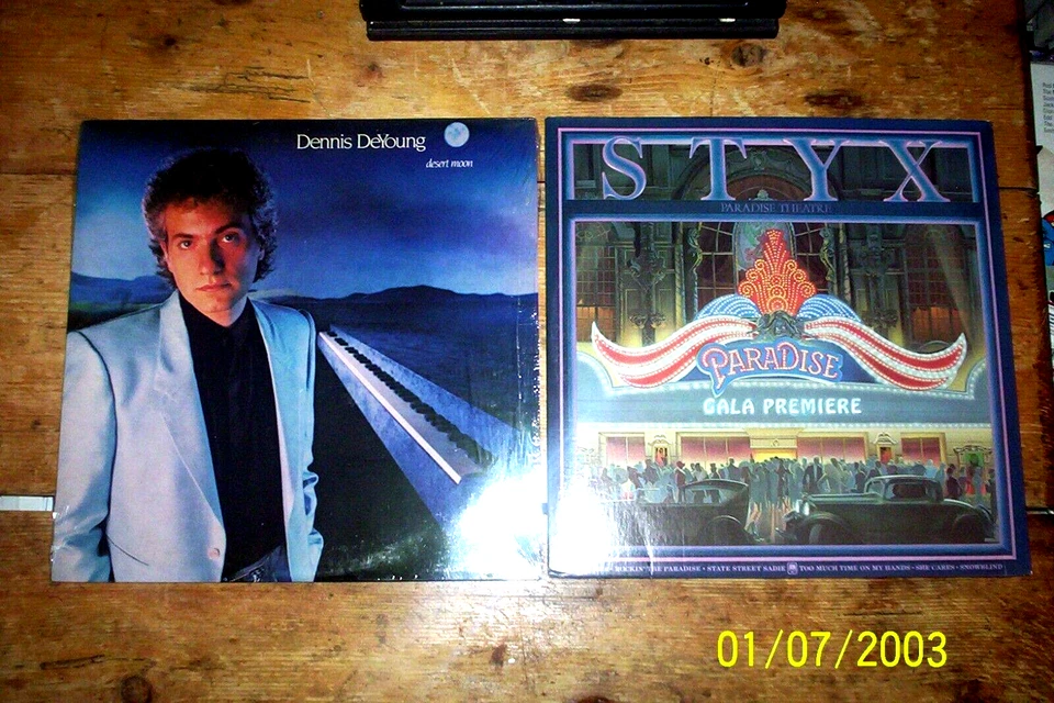 STYX / DENNIS DEYOUNG ( 2 ) LP lot: 1984 DESERT MOON / 1980 PARADISE THEATER NM- - Image 1 of 1
