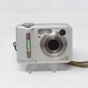Casio Camera Model Qv-R62 6.0 Mega Pixel - Tested - Damaged Screen - Picture 1 of 7