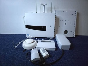 DLC-100 AT&T Digital Life Hub Home Security System w/ Cisco HPAV-100 + More - Picture 1 of 7