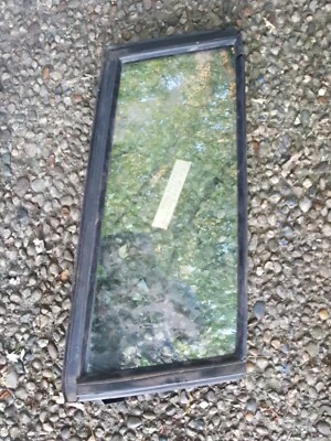 Cadillac Seville Deville años 80 cuatro puertas cristal derecho tracción delantera Foto 1 de 4