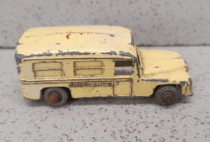 MATCHBOX LESNEY 1-75 SERIES DAIMLER AMBULANCE - Picture 1 of 12