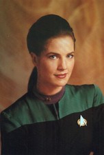 Star Trek Deep Space Nine Lieutenant Commander Jadzia Dax Terry Farrell Postcard