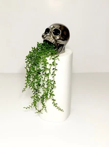 GOTHIC HALLOWEEN DECORATION SICK HUMAN RETCHING SKULL CERAMIC CHROME EERIE NEW - Picture 1 of 9