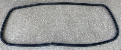96-98 Jeep Grand Cherokee Jeep ZJ Rear Flipper Glass Seal Weatherstripping OEM - Image 1 of 4