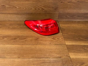 2015 KIA K900 REAR LEFT DRIVER OUTER SIDE LED TAILLIGHT TAIL LIGHT LAMP OEM - Picture 1 of 9