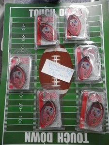 Lote de llaveros New England Patriots (6) Super Bowl XXXVIII NUEVO DE COLECCIÓN Lote X - Imagen 1 de 17