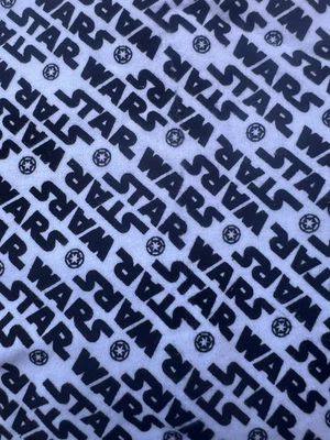 Tela de algodón 2012 Star Wars tela 42"x 52" estilo #73100128 Foto 1 de 2