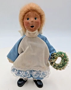 Delantal y corona vintage 1992 Byers Choice Carolers niña Kindle 5,5" - Imagen 1 de 12