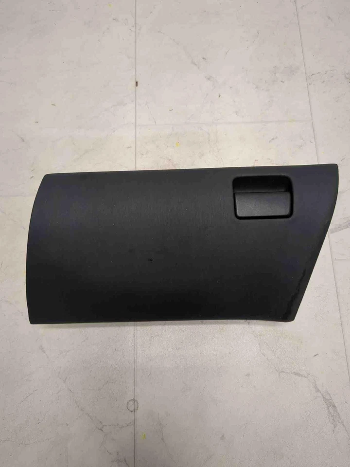 Guantera Toyota Prius V 15 16 17 (negra) Foto 1 de 2