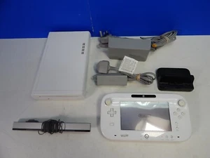 working NINTENDO WII U WHITE VIDEO GAME PAD CONSOLE COMPLETE set up - Picture 1 of 13