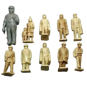 10 Marx Littletown Train Mother & Child, and Men 35mm Playset Figures 1950's - Picture 1 of 11