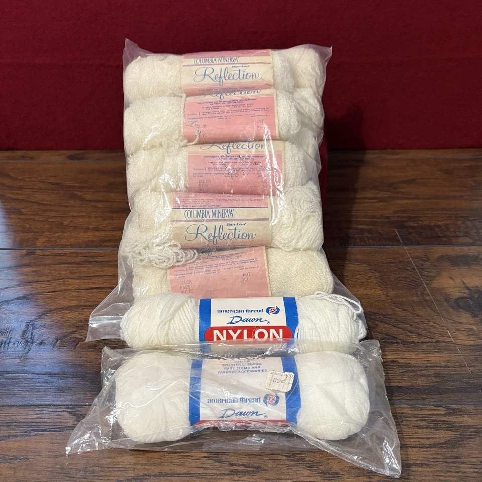 Lote de hilos vintage Estate Columbia Minerva 68% nylon 32% acrílico 10 madejas WHT + 2 Foto 1 de 4