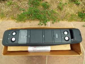 2000 Chevrolet Blazer Over Head Console. Black. - Picture 1 of 2