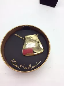 $42 ROBERT LEE MORRIS Martillado Textura Geométrica Colgante Tono Dorado Collar RL 1 - Imagen 1 de 7