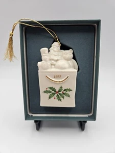 1995 Lenox Adorno de Navidad Bolsa de Regalo de Juguetes Acebo Berry Cascanueces Oso Árbol - Imagen 1 de 4
