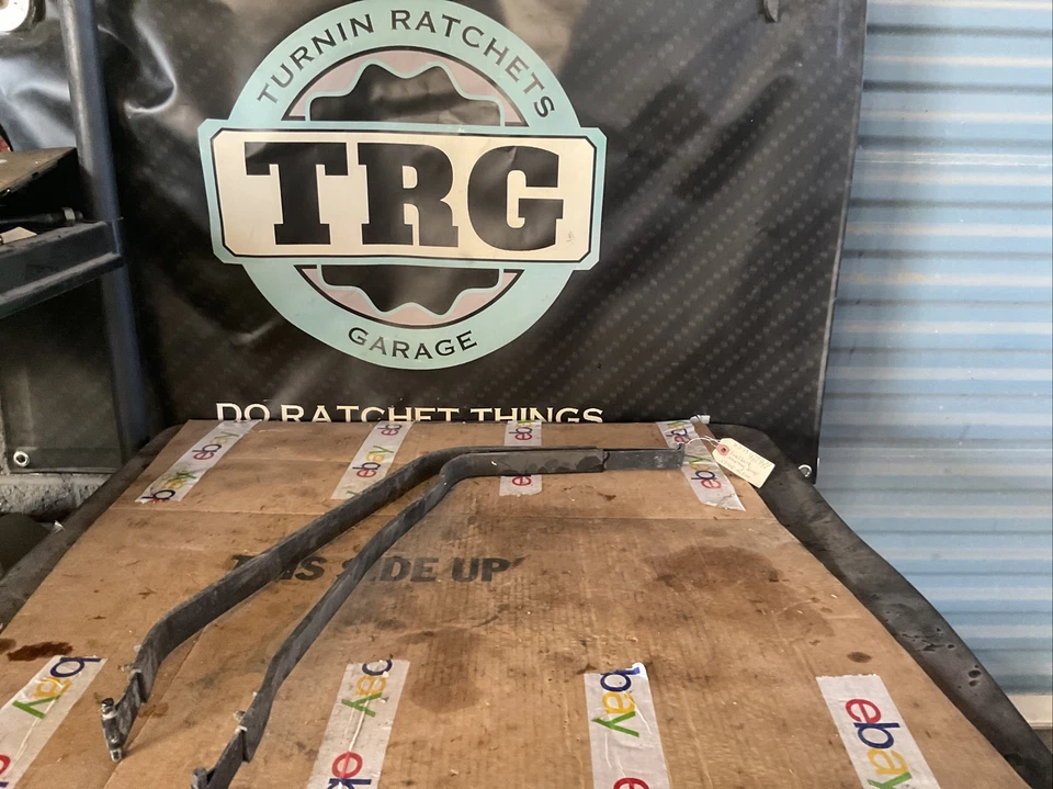 03-19 Infiniti G35 G37 Nissan 350Z 370Z Fuel Tank Mounting Strap Kit 17406-AL500 - Image 1 of 4