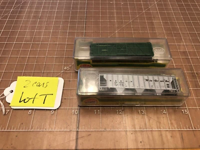Model Power N Train TWO Cars Rio Grande Covered Hopper & ATSF Stock Car Lot T - Image 1 of 4