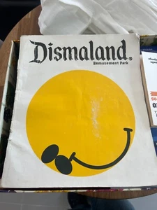 Banksy - Libro de arte de recuerdo raro programa parque de atracciones Dismaland - Imagen 1 de 1