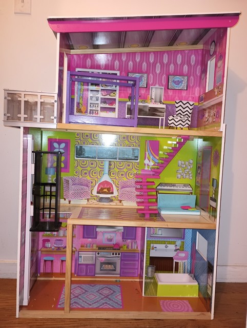 Barbie Dream House Doll house 3-Story With Furniture, Dolls And Accessories  100+ for Sale in Chicago, IL - OfferUp