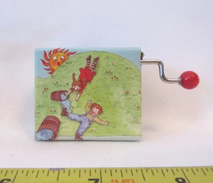 VINTAGE SANKYO JACK & JILL MINI WIND UP CRAINK MUSIC BOX - Picture 1 of 12