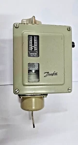 RT 14 Danfoss Temperaturschalter Sensor GEBRAUCHT ALS TEIL FUNKTIONIERT NICHT RT14 - Bild 1 von 9