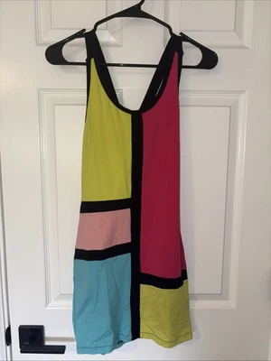 Vestido casual geométrico novo com etiquetas Love Culture - Imagem 1 de 4