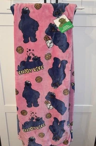 SESAME STREET PINK COOKIE MONSTER ENJOY LIFE BLANKET 60X70 - Picture 1 of 3