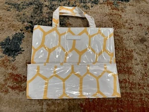 Clinique - honeycomb bag 10x11x4 M18 - Picture 1 of 5