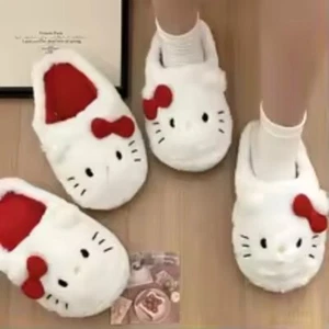 Sanrio Plush Slippers Hello Kitty Valentine Cute Student Autumn Winter Bedroom - Picture 1 of 4