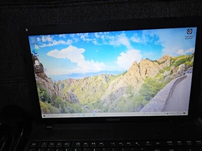 J717 Toshiba Satellite C850 Celeron 1.8GHz 4GB 320Gb Hdd Win 10 Laptop - Image 1 of 4