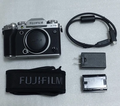 "Mint" Fujifilm X-T5 40.2 MP Mirrorless Camera Silver Body Only - Image 1 of 4
