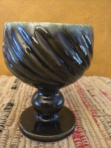 Vintage Hull Pottery Planter 60’s - Picture 1 of 6