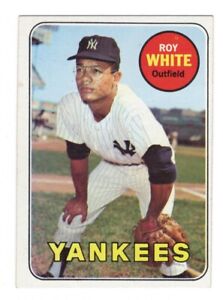 1969 Topps  Roy White #25  New York Yankees  EX Condition  All Star