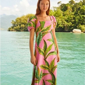 Vestido midi Anthroplogie Farm Rio estampado follaje espalda cruzada rosa verde pequeño - Imagen 1 de 13