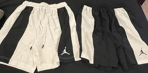 Jordan Dri-Fit Shorts, Herren, Medium, weiß, schwarz, insgesamt 2 Shorts! - Bild 1 von 9