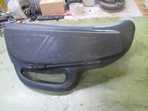 scatola guanti parafango lato sinistro lgt 1054 cub cadet - Foto 1 di 4