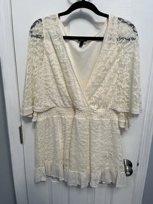 Torrid Stretch Lace Surplice Dolman Sleeve Top Ivory Size 3 3X 22-24 - Image 1 of 4