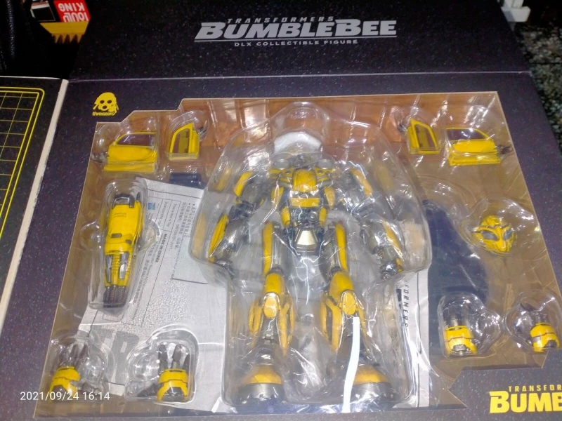 New Transformable Toys 3A Threezero 8″ DLX Bumblebee Alloy Die Cast Collectible - Image 1 of 4