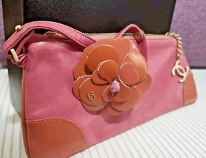 Authentic CHANEL Purse Bag Leather Clutch Wristlet Camellia CC Logo Charm Pinks - Picture 1 of 22
