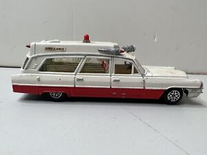 Dinky Toys Vintage Ambulance Superior Rescuer On A Cadillac Chassis Rescue T416