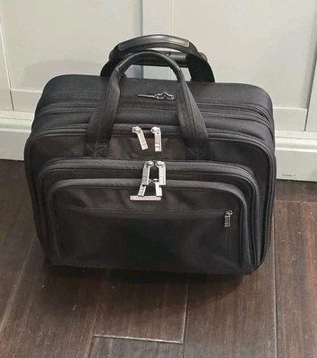 Briggs & Riley Travelware KR250X-4 Carry-On 2-Wheel Expandable Rolling Brief - Image 1 of 4