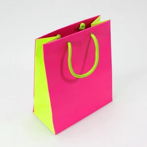 10 St. Geschenktaschen GIVE AWAY Papiertasche 12x7,5x13,5 cm pink/neongrün 12004 - Bild 1 von 1