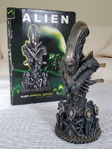 Alien Special Edition Mini-Bust Palisades New in Box Ridley Scott Xenomorph - Picture 1 of 4