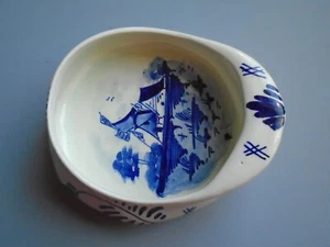 Delft Blue Ashtray Flat Cap Trinket Dish White Handpainted Holland Signed - Picture 1 of 7