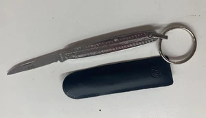 Silver tone metal pocket knife keychain with Vinyl case - Bild 1 von 5