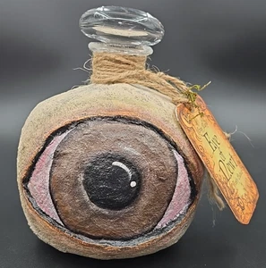 OOAK Eyeball Glass Decanter Eye of Newt Sculpted Paper Mache Oddity Signed ART - Picture 1 of 11