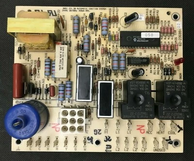 Rheem Ruud Weather King 62-23599-02 Control Circuit Board 1068-301 used D138* - Image 1 of 3